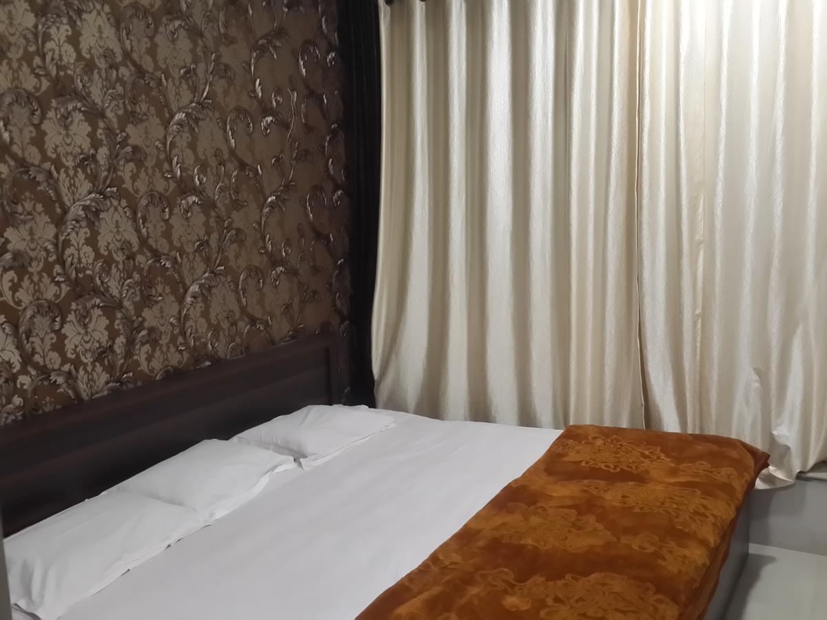 Hotel Holiday Era Opposite Railway Station Аурангабад Екстериор снимка
